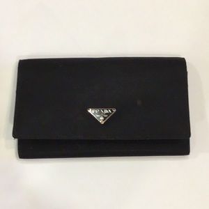 Prada Wallet authentic